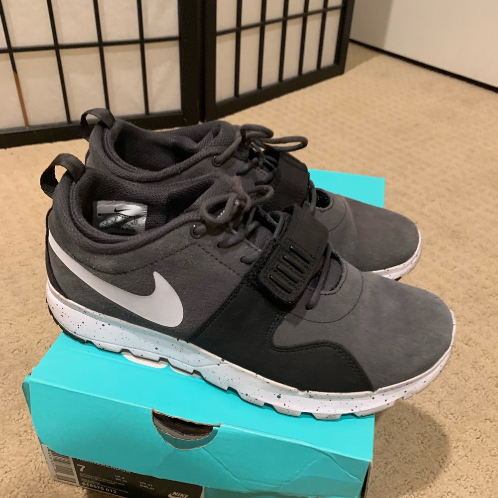 Nike SB Trainerendor MAKE A OFFER! - Picture 2 of 3